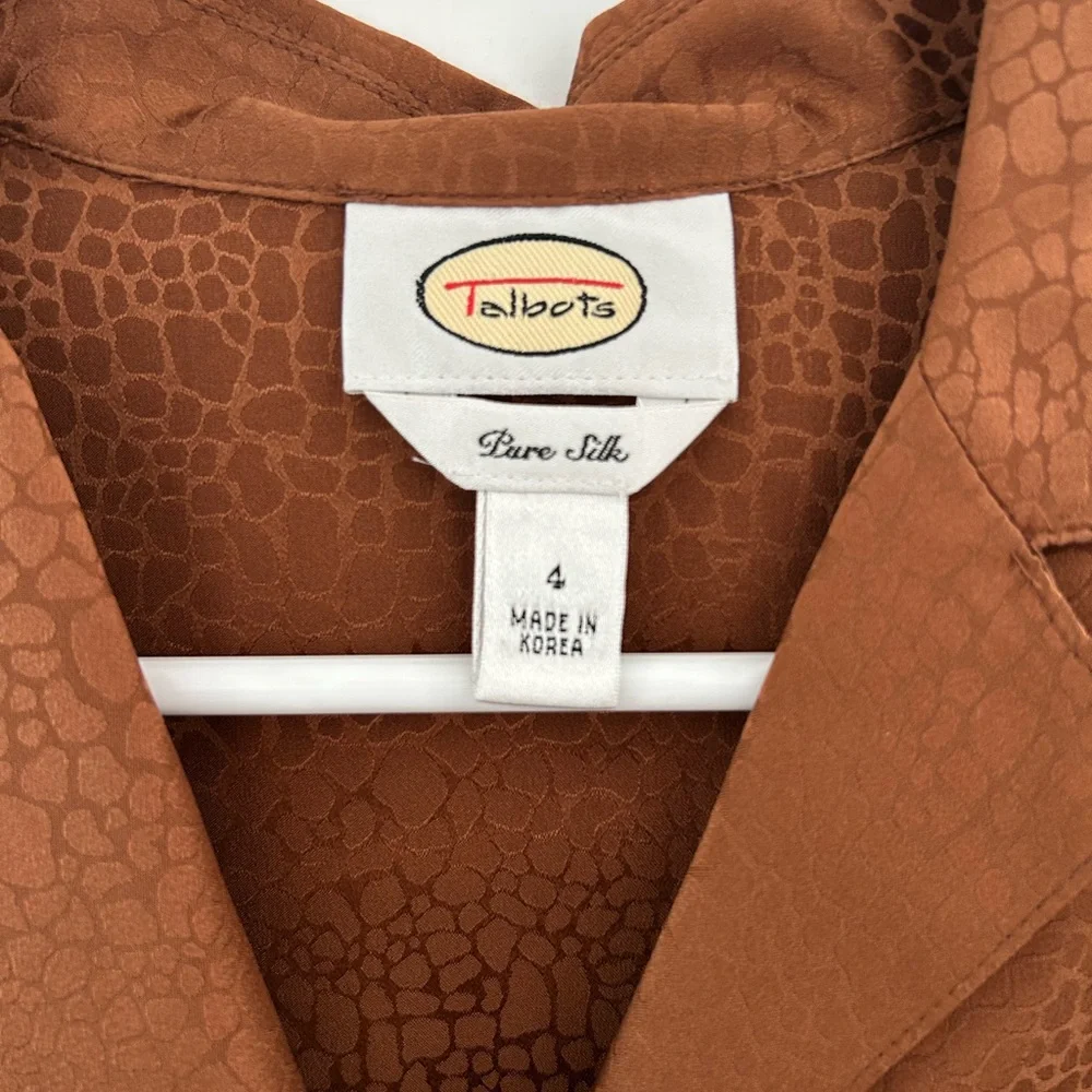 Vintage Talbots Silk Button Up Blouse Size 4 - Picture 2 of 4